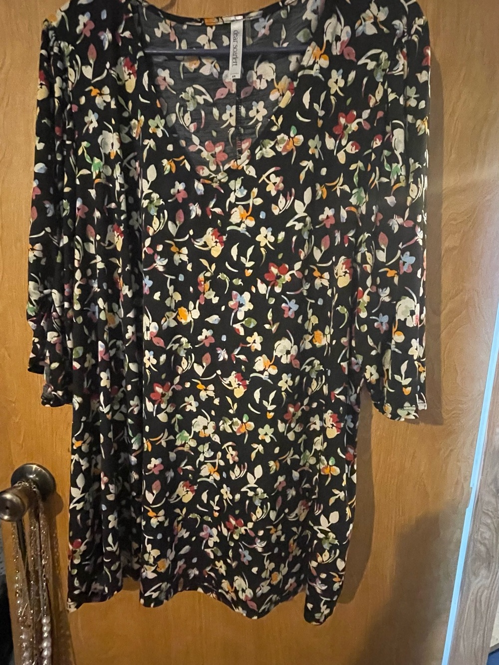 Dear Scarlett Black Floral V-Neck Women's Top